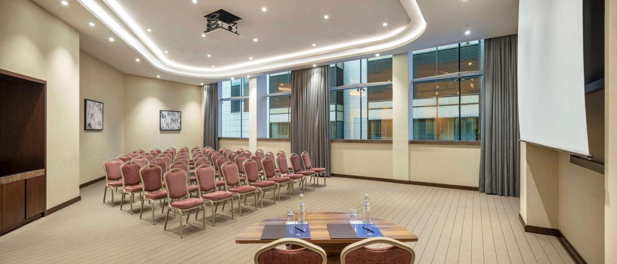 Hilton Batumi Hotel Luaran gambar Meeting room