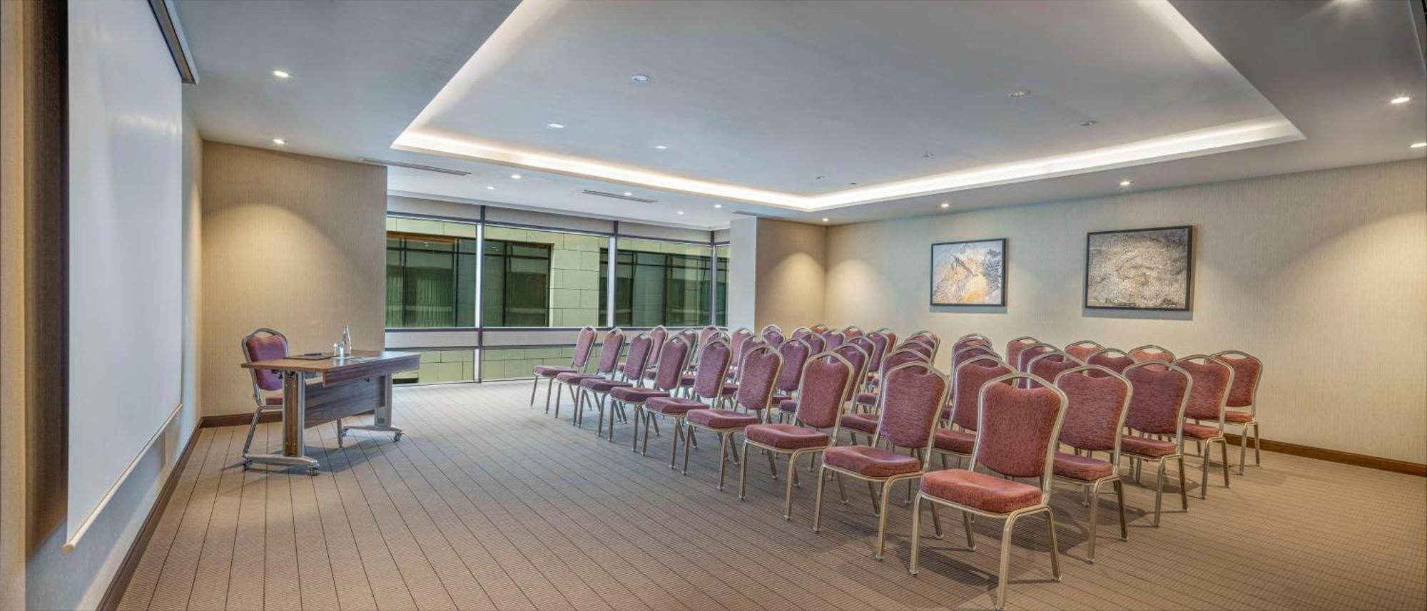 Hilton Batumi Hotel Luaran gambar Meeting room