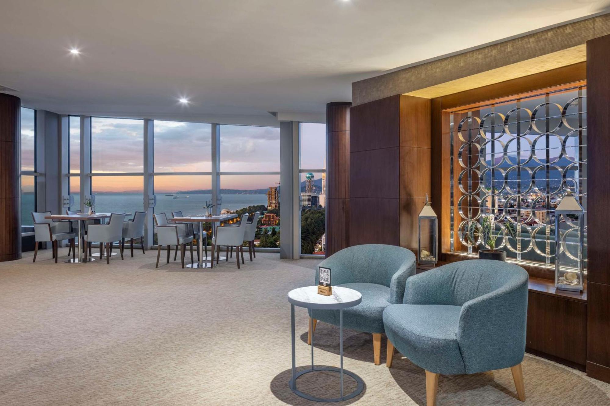 Hilton Batumi Hotel Luaran gambar Club Lounge at the hotel